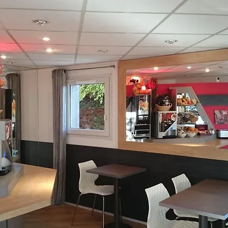 A&h Privilège Lyon Est - Priest Eurexpo 2*